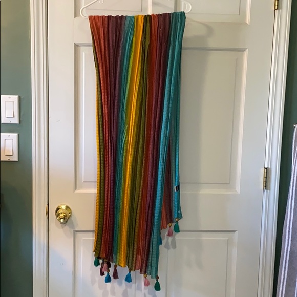 Ladies collection of scarves - Picture 1 of 14